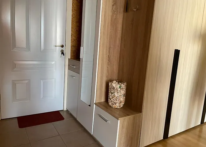 Amartman Primo U - Elenite Апартамент Свети Влас