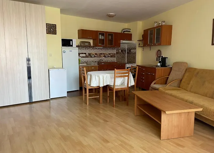 Апартамент Amartman Primo U - Elenite *