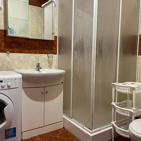 Amartman Primo U - Elenite アパート *